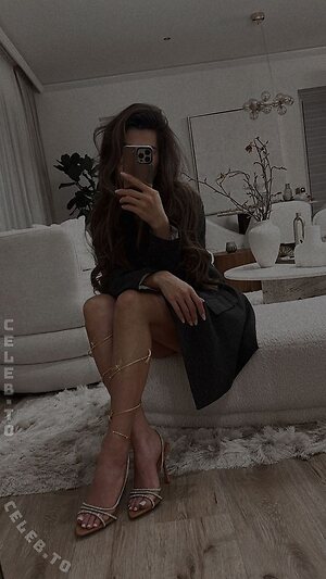 Nihan Sen More Nude Photos