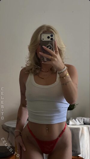 nina.kxs Nude Leaked Photo #23