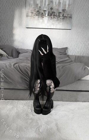 nirouchi Nude Leaked Photo #4