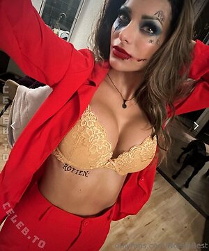 Noelle Best Nude Leaked Photo #11