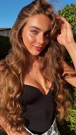 Noelle Puchinger Nude Leaked Photo #22