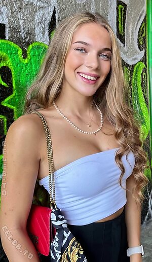 Noelle Puchinger Nude Leaked Photo #24