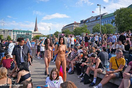 Nude in Public Nude Leaked Photo #1450