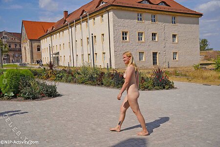 Nude in Public Nude Leaked Photo #1935