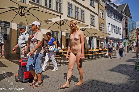 Nude in Public Nude Leaked Photo #1976