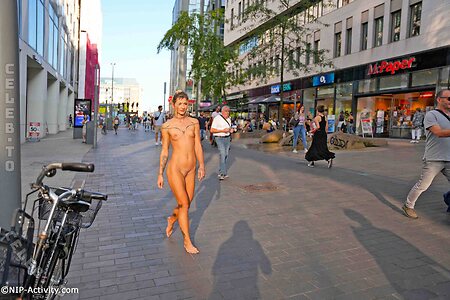 Nude in Public Nude Leaked Photo #2579