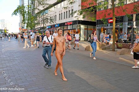 Nude in Public Nude Leaked Photo #2582