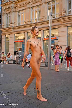 Nude in Public Nude Leaked Photo #2678