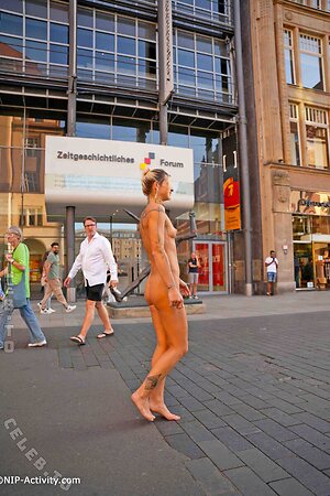 Nude in Public Nude Leaked Photo #2682