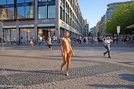 Nude in Public Nude Leaked Photo #2714