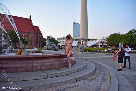 Nude in Public Nude Leaked Photo #2851