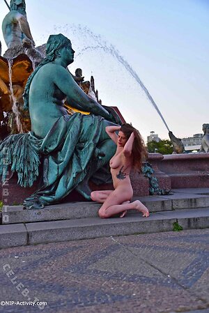 Nude in Public Nude Leaked Photo #2855