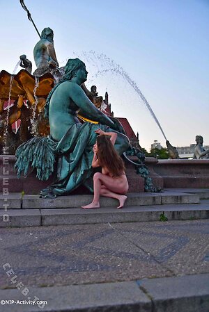 Nude in Public Nude Leaked Photo #2859