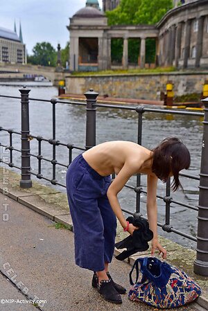 Nude in Public Nude Leaked Photo #2953