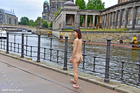 Nude in Public Nude Leaked Photo #2971