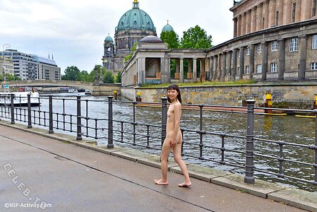 Nude in Public Nude Leaked Photo #2972