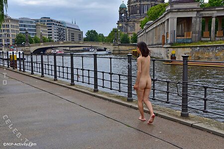 Nude in Public Nude Leaked Photo #2985