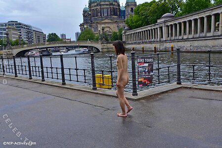 Nude in Public Nude Leaked Photo #3022