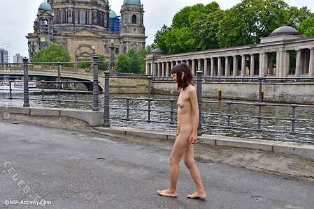 Nude in Public Nude Leaked Photo #3028
