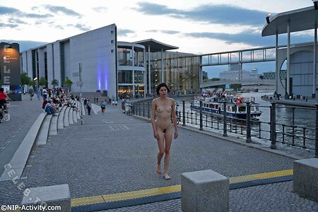 Nude in Public Nude Leaked Photo #3397