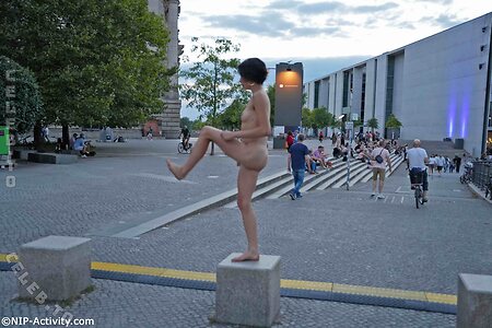 Nude in Public Nude Leaked Photo #3414