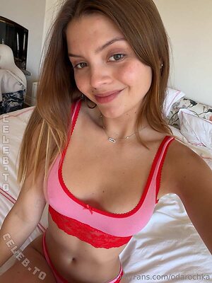 Odarochka / Darya Komarova Nude Leaked Photo #101