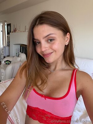 Odarochka / Darya Komarova Nude Leaked Photo #102