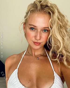 Olivia Krogh Nude Leaked Photo #18