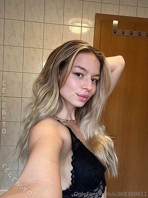 Ossi Desi Nude Leaked Photo #191