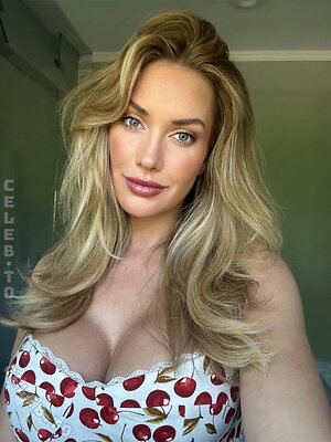 Paige Spiranac Nude Leaked Photo #443