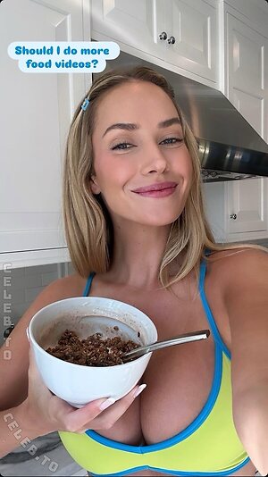 Paige Spiranac Nude Leaked Photo #551