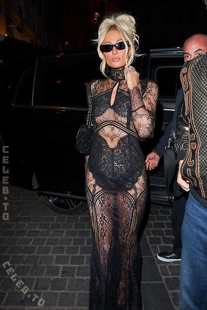 Paris Hilton photo