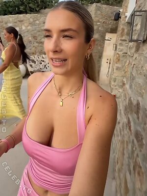 Paula Doeringer Nude Leaked Photo #560