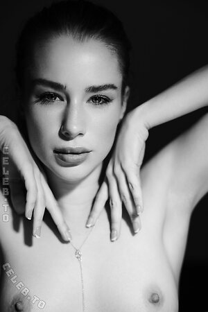 Paulina Pastuszczak Nude Leaked Photo #37