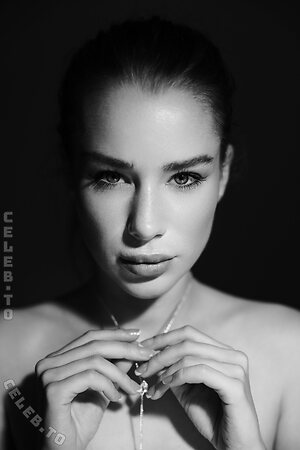 Paulina Pastuszczak Nude Leaked Photo #44