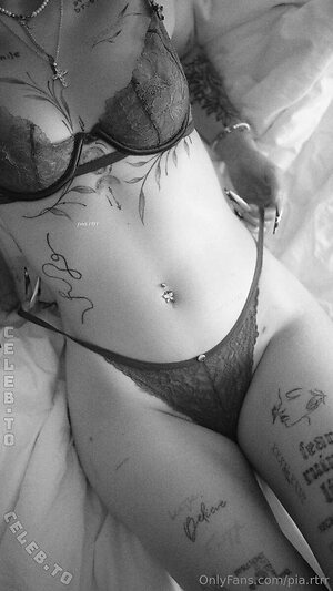 pia.rtrr Nude Leaked Photo #9