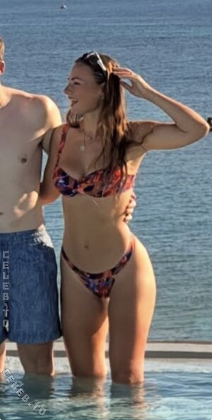 Puck Moonen Nude Leaked Photo #20