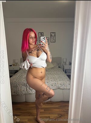 punkypatriciaaa Nude Leaked Photo #44