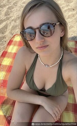 Quietschiie Nude Leaked Photo #10