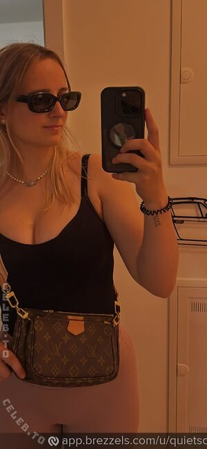 Quietschiie Nude Leaked Photo #16