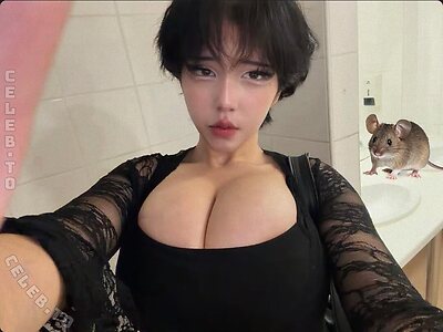 r4y_ly Nude Leaked Photo #48