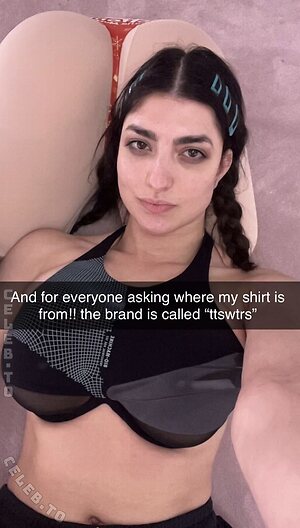 Rachel Levin Nude Photos