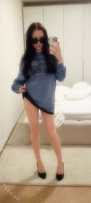 reallizsa Nude Leaked Photo #13