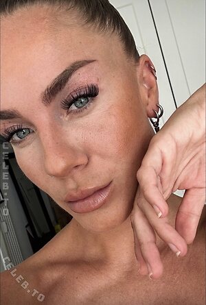 Rebecca Mathe Nude Photos