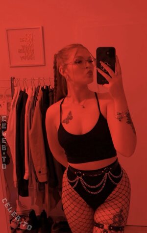 Redgirl.raven Nude Leaked Photo #9
