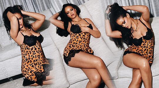 Rihanna Nude Leaked Photo #354