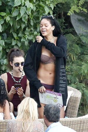 Rihanna photo