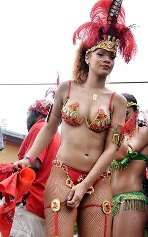 Rihanna photo