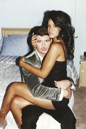 Rihanna Nude Leaked Photo #502