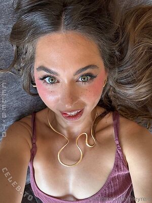 Riley Reid Nude Leaked Photo #513